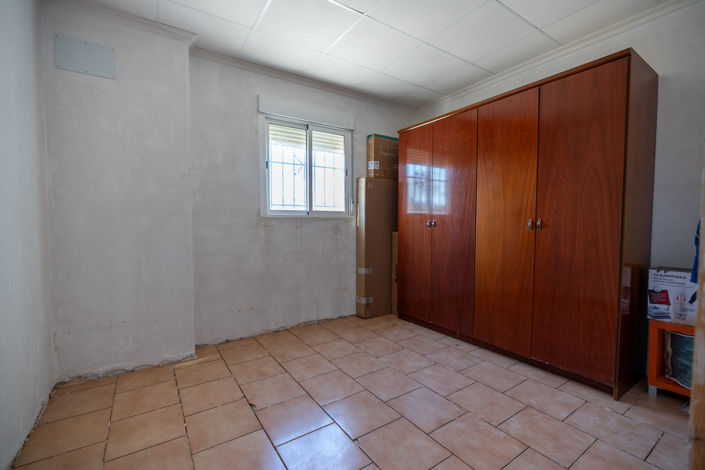 Image No.13-3 Bed Country House for sale