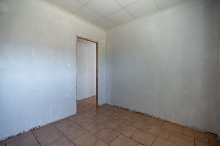 Image No.15-3 Bed Country House for sale