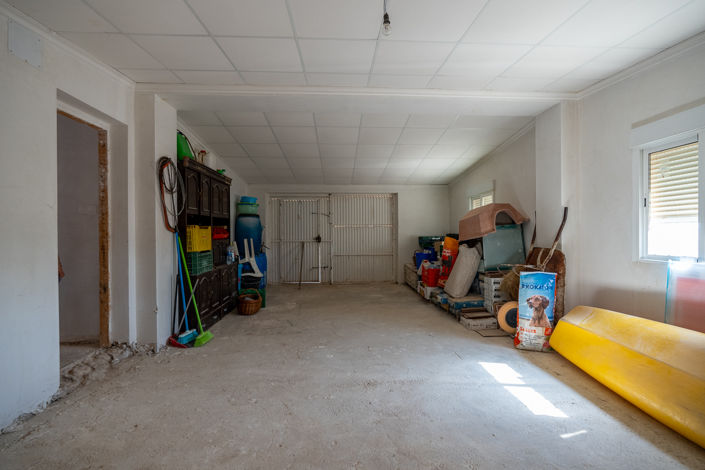 Image No.24-3 Bed Country House for sale