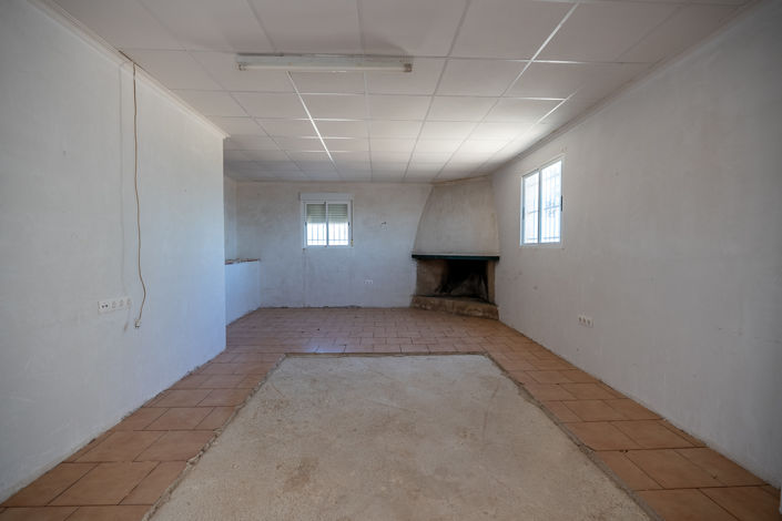 Image No.5-3 Bed Country House for sale