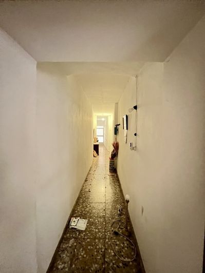 Image No.11-5 Bed Townhouse for sale