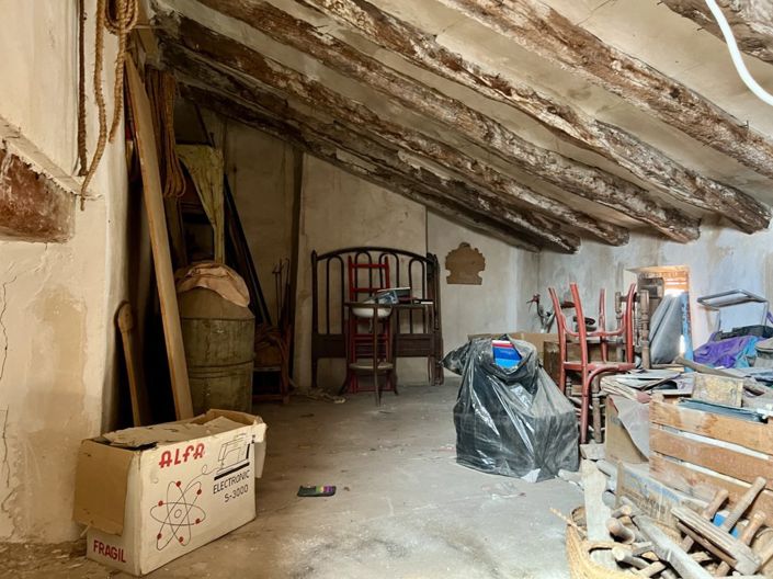 Image No.17-5 Bed Townhouse for sale