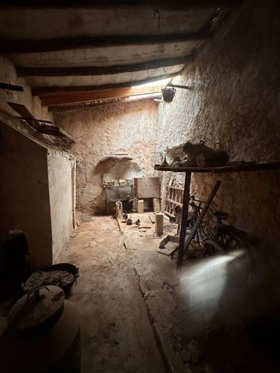 Image No.10-3 Bed Townhouse for sale