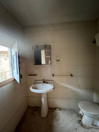 Image No.8-3 Bed Townhouse for sale