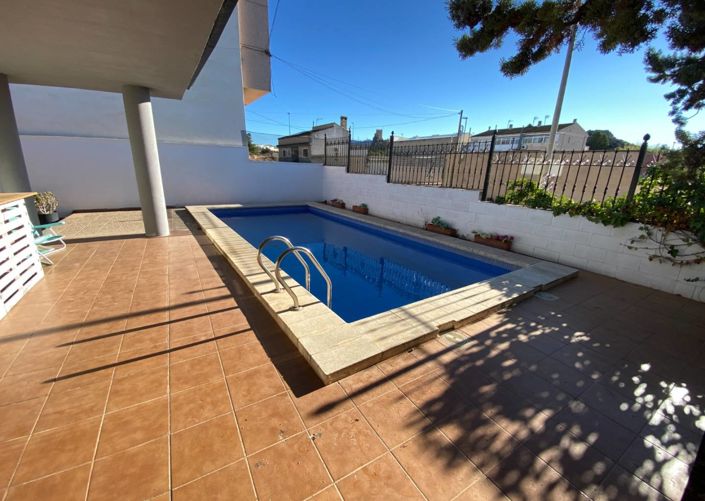 Image No.2-Maison de ville de 3 chambres à vendre à Sax