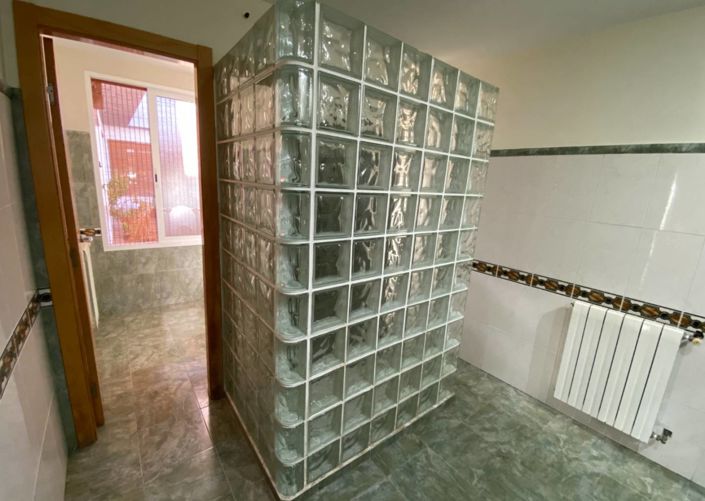 Image No.26-Maison de ville de 3 chambres à vendre à Sax