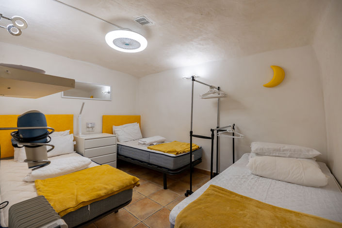 Image No.22-4 Bed Country House for sale