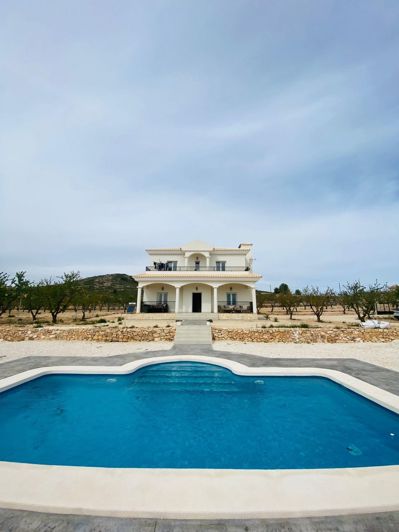 Image No.2-Villa de 3 chambres à vendre à Pinoso