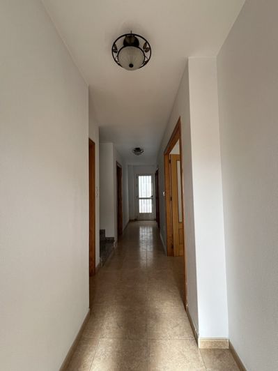 Image No.2-4 Bed Townhouse for sale