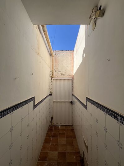 Image No.9-3 Bed Townhouse for sale