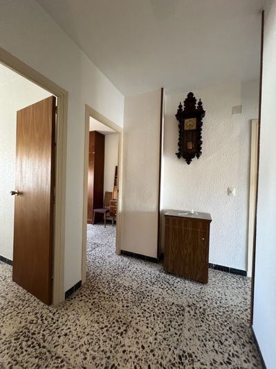 Image No.14-4 Bed Townhouse for sale