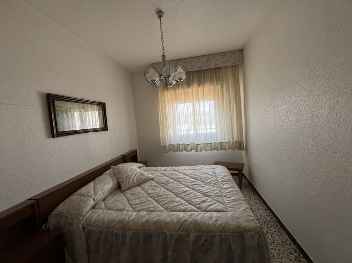 Image No.15-4 Bed Townhouse for sale