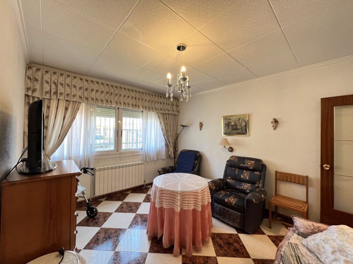 Image No.3-4 Bed Townhouse for sale