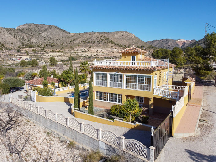 Image No.4-6 Bed Villa for sale