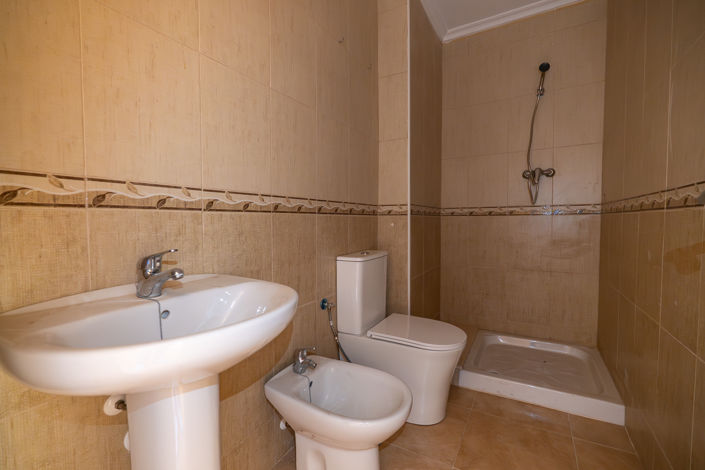 Image No.9-Appartement de 2 chambres à vendre à Canada de la Lena