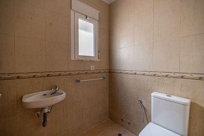 Image No.9-Appartement de 2 chambres à vendre à Canada de la Lena