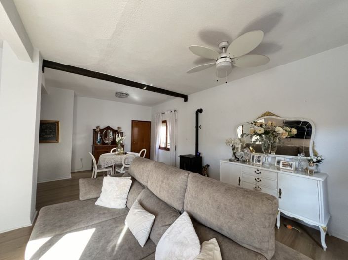 Image No.28-6 Bed Townhouse for sale