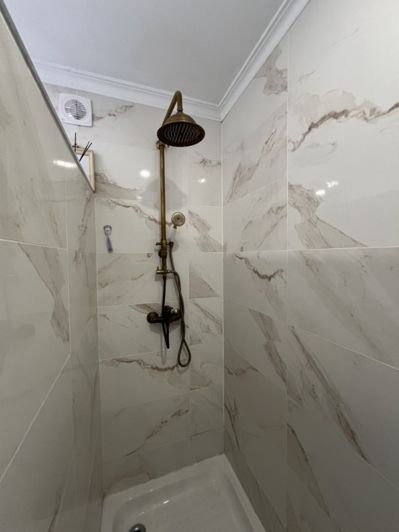 Image No.6-6 Bed Townhouse for sale