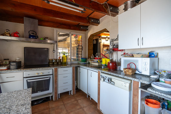 Image No.14-3 Bed Country House for sale