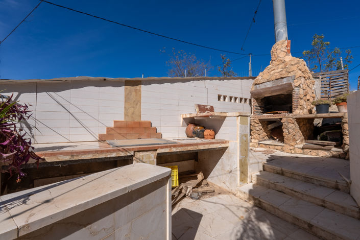 Image No.25-3 Bed Country House for sale