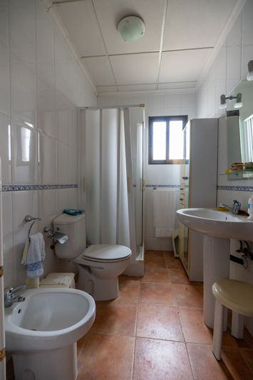 Image No.13-4 Bed Country House for sale