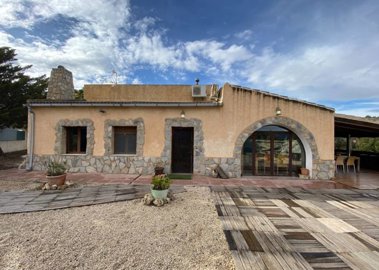 3716beautifulfincainsax2bed1bathwithpotential