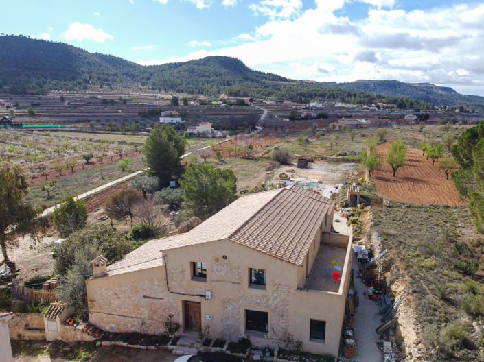 Image No.2-5 Bed Country House for sale