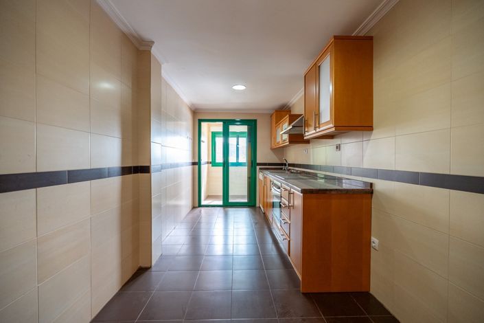 Image No.10-3 Bed Apartment for sale