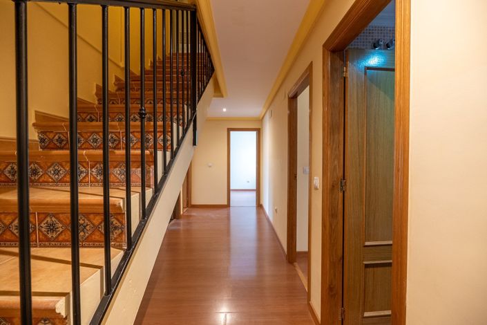 Image No.8-3 Bed Apartment for sale