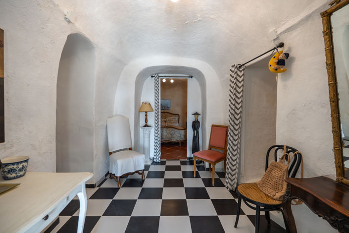 Image No.24-7 Bed Country House for sale