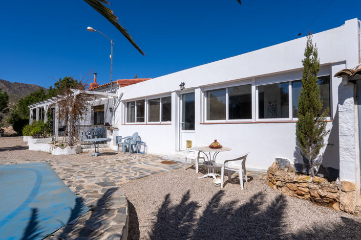 Image No.3-7 Bed Country House for sale