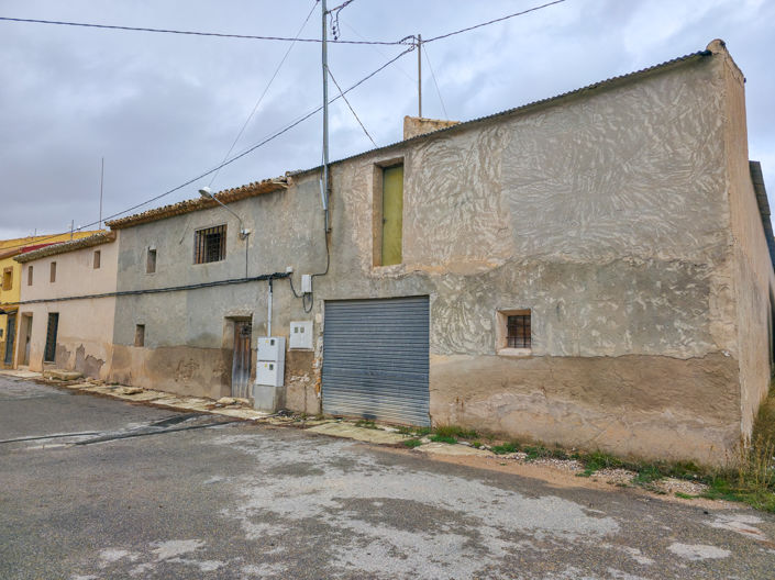 Image No.1-3 Bed Country House for sale