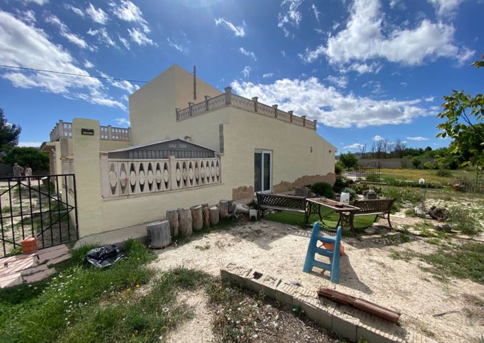 Image No.7-Maison de campagne de 6 chambres à vendre à Sax