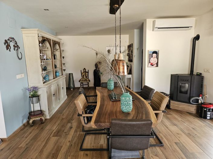 Image No.8-4 Bed Villa for sale