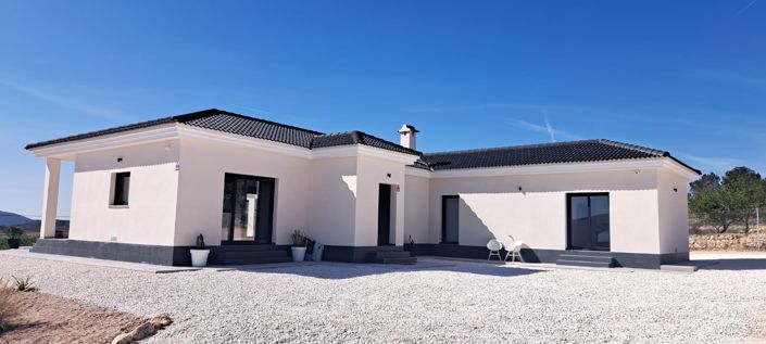 Image No.4-Villa de 4 chambres à vendre à Pinoso