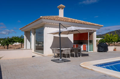 3731luxury5bedvillanearpinoso090525161305cf31