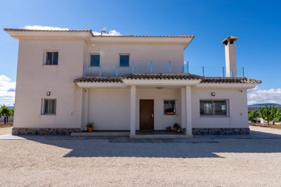 3731luxury5bedvillanearpinoso090525161312cf31
