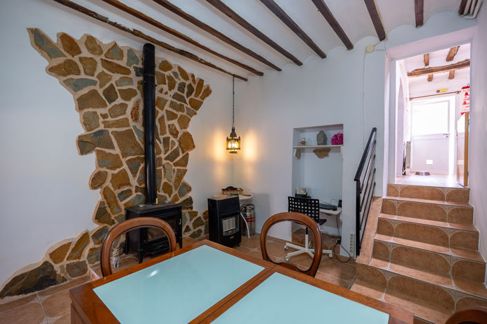 Image No.9-3 Bed Country House for sale