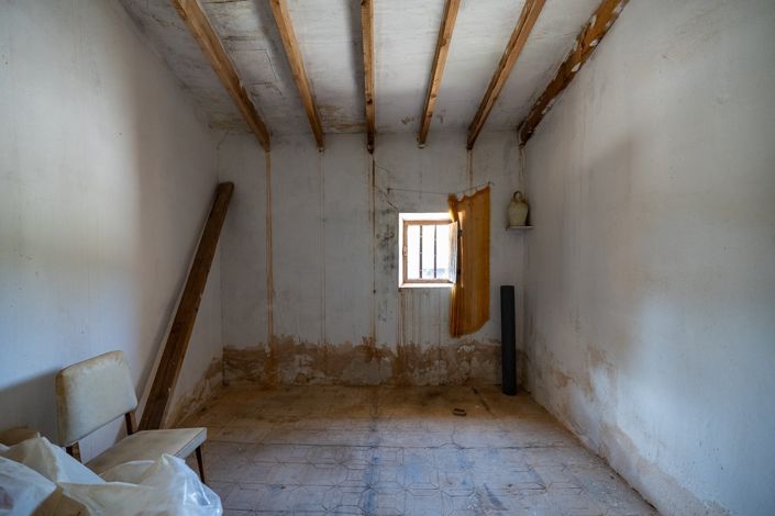 Image No.9-2 Bed Cottage for sale