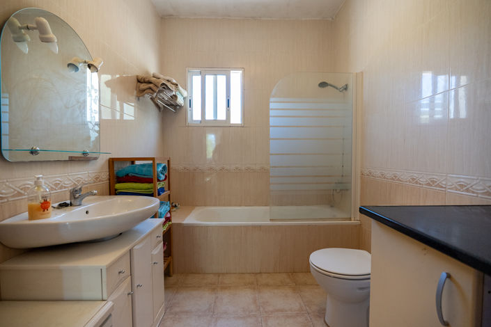 Image No.29-3 Bed Villa for sale