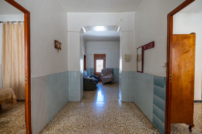 Image No.3-8 Bed Townhouse for sale