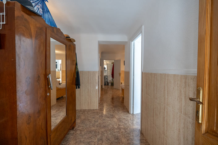 Image No.2-3 Bed Townhouse for sale