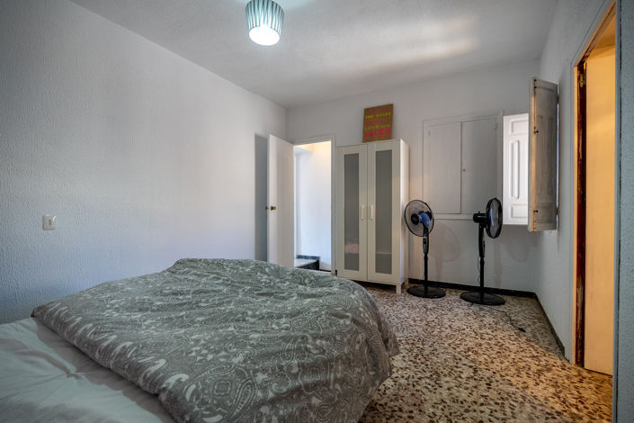 Image No.23-3 Bed Townhouse for sale