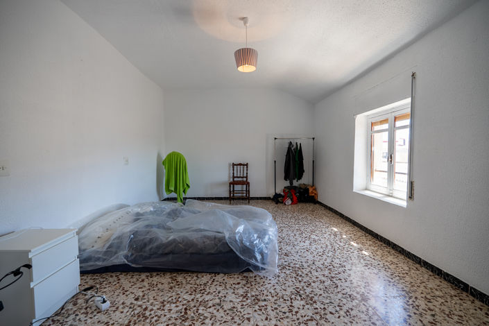 Image No.25-3 Bed Townhouse for sale