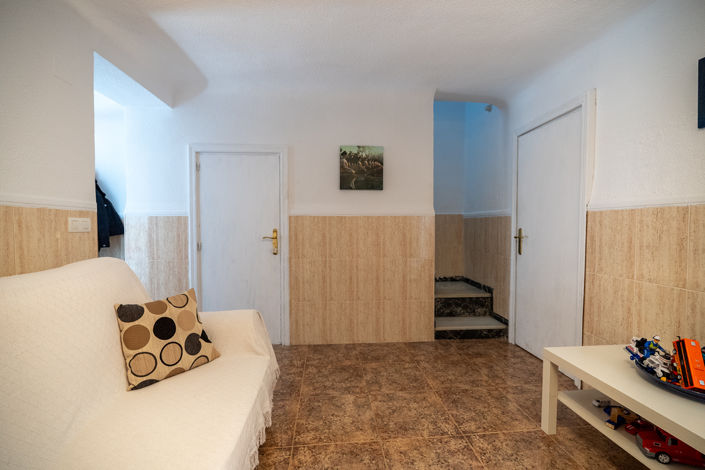 Image No.8-3 Bed Townhouse for sale