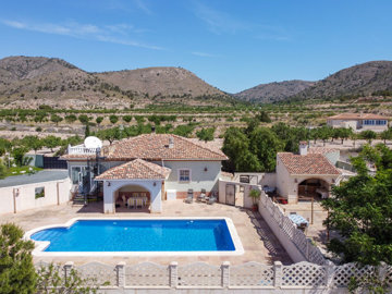 3787villamacisvenda290525175558cf3186drone3