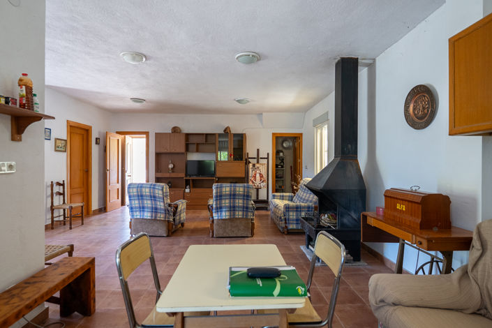 Image No.15-5 Bed Country House for sale