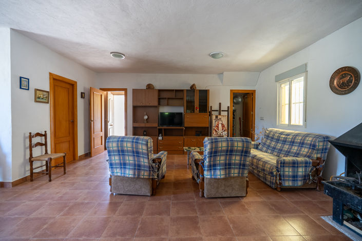 Image No.16-5 Bed Country House for sale