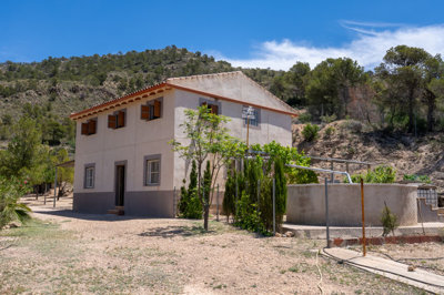3786countryhousecasicas270525140648cf318517