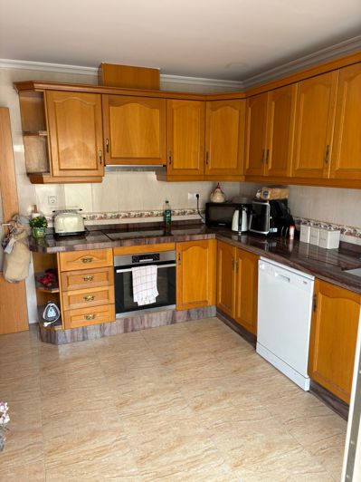 Image No.12-4 Bed Townhouse for sale